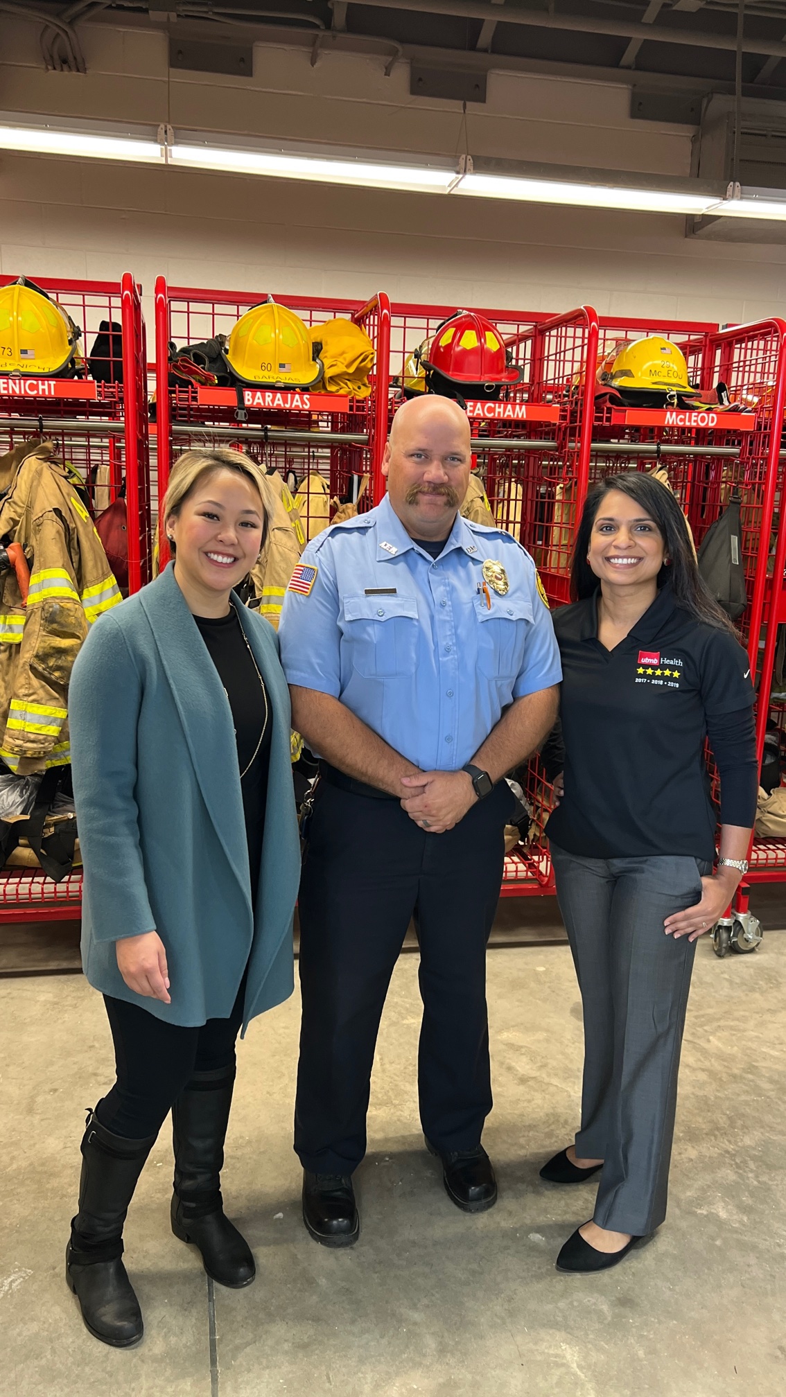 UTMB staff at Alvin EMS ribbon cutting